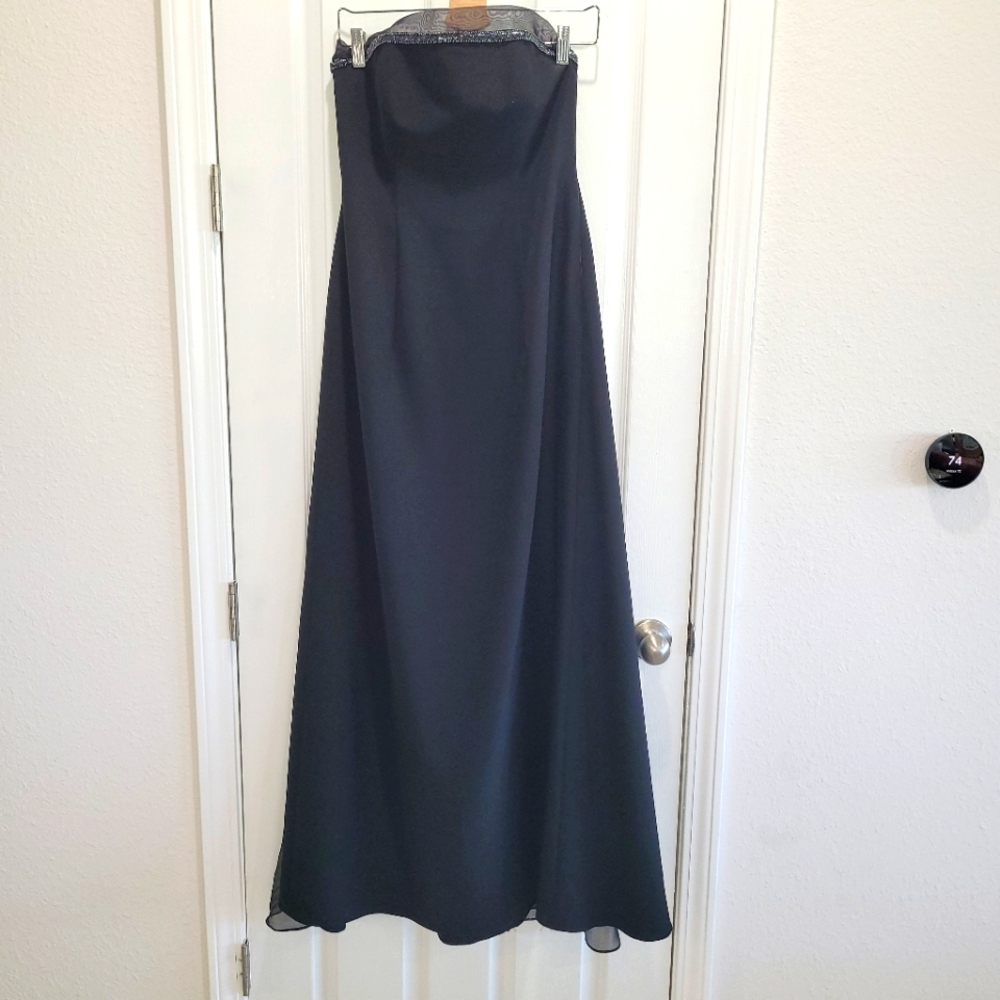 Bridesmaid, prom, special occasion dress